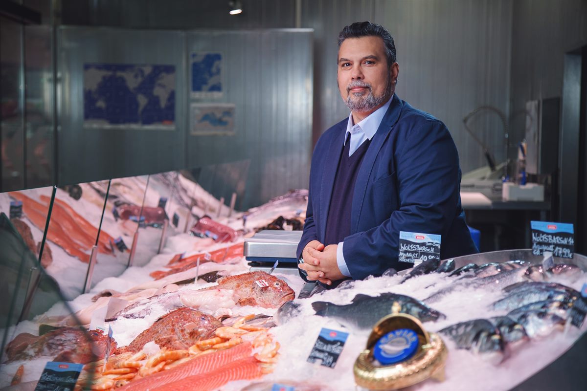 Marcel Cakar, Meeresfrucht- und Fischexperte im Handelshaus 