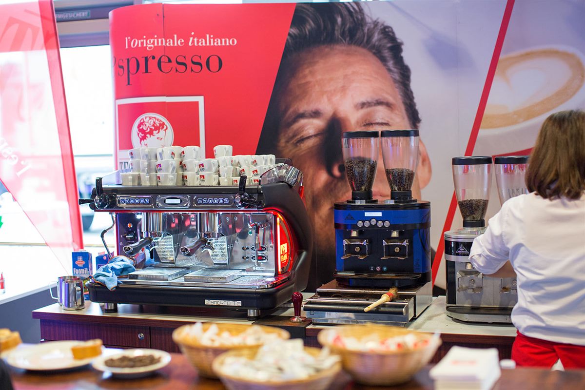 Kaffeegenuss auf der WEDL Messe 
