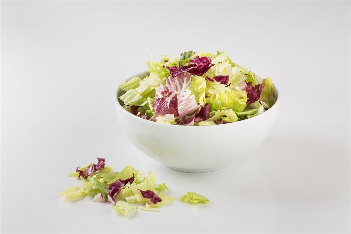 California Salat: gewaschen, geschnitten und vor allem frisch 